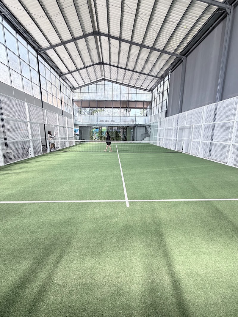 Saka Padel Court